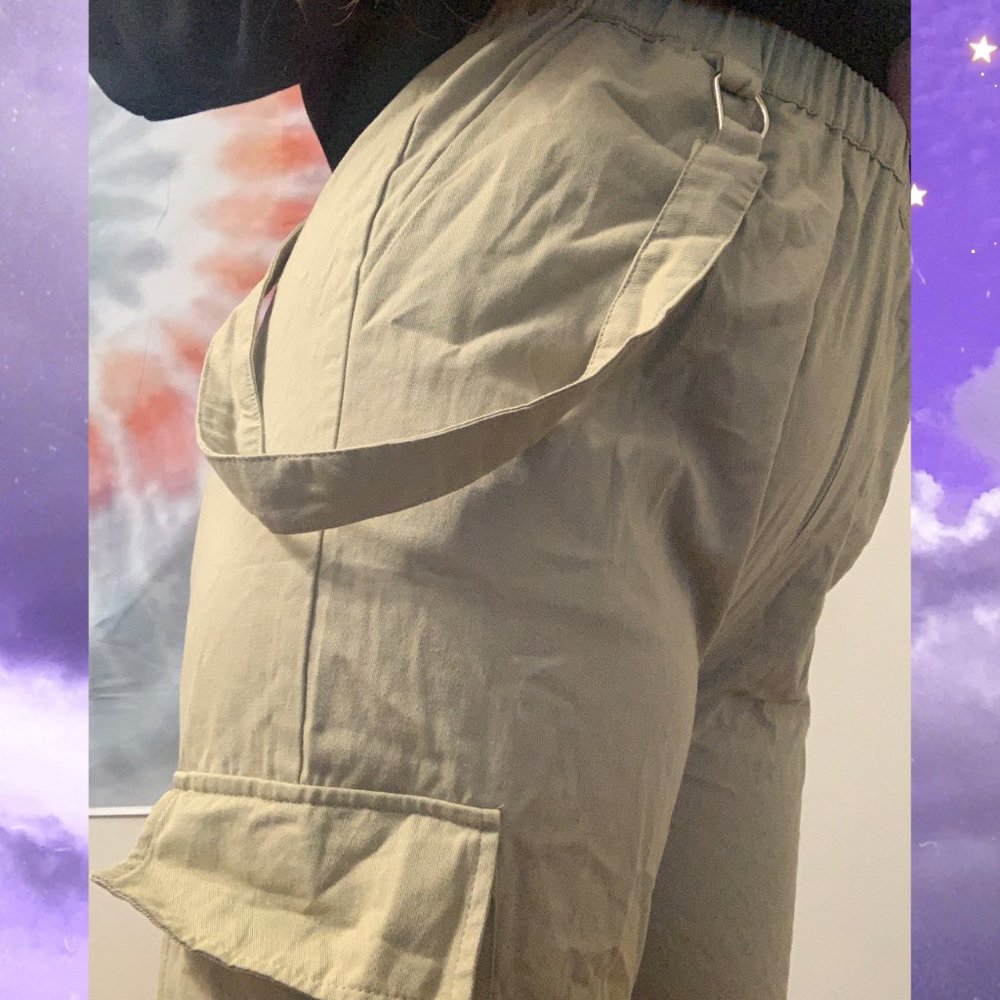 Missguided coordinating cargo pants in beige - Picture 2 of 4